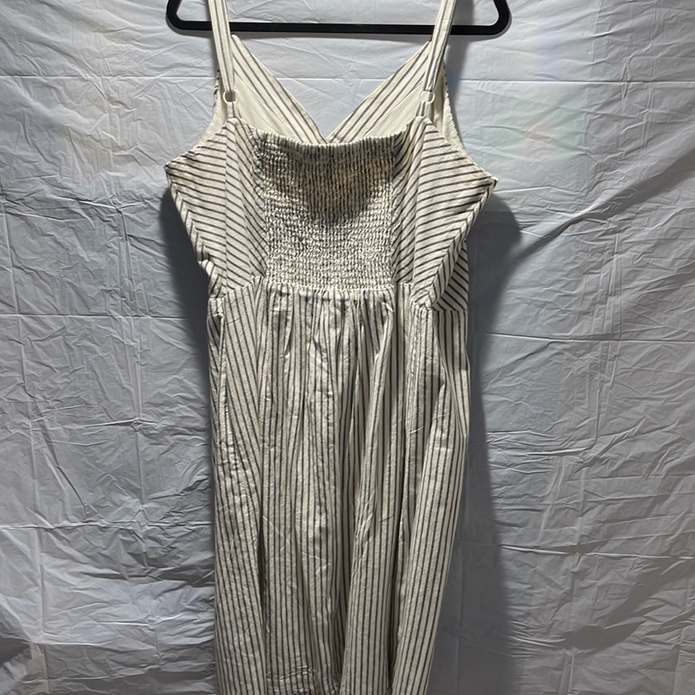 Plus Size Stripe Button Front Wrap Dress - Picture 3 of 4